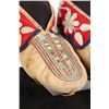 Image 2 : Haudenosaunee Moccasins, 10" long