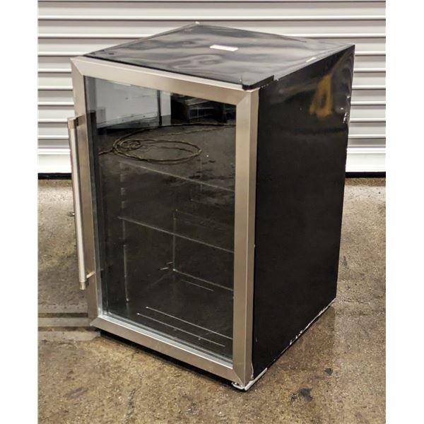 Frigidaire EFMIS155 Stainless Steel Beverage Cooler | 469/L12FL