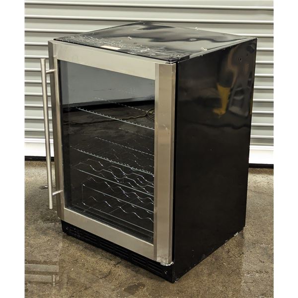 Vissani HVBC58STF 5.1 Cu.Ft. Wine & Beverage Cooler | 214/L12FL