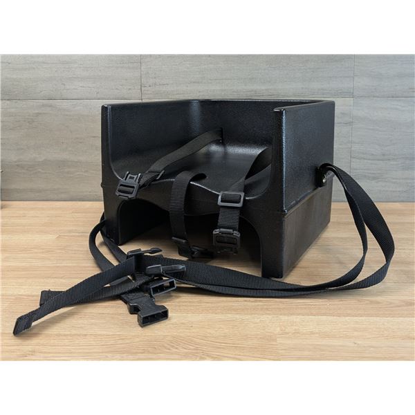 Winco Plastic Booster Seat | FtE