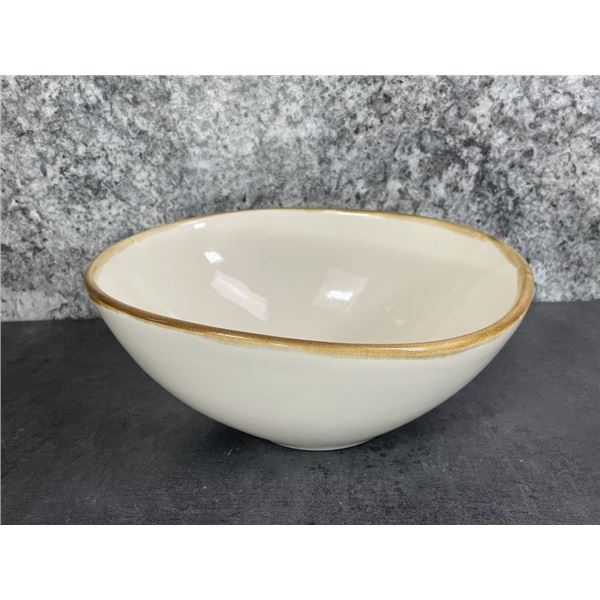 70oz, 10.5" White Terrastone Bowls - Lot of 6 | FJ551/ML4-1,2