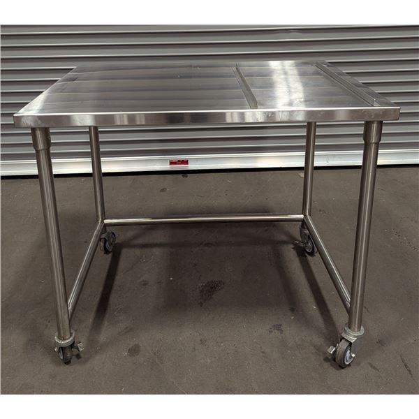 42" x 30" Custom Stainless Steel Work Table | R6FL