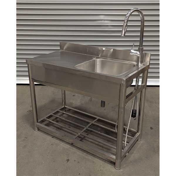 16" x 15-1/2" x 7-1/2" Tub Utility Sink | Sina8/LBD