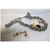 Image 1 : MODERN CHIC BRAISED 2 TONE NECKLACE AND MATCHING
