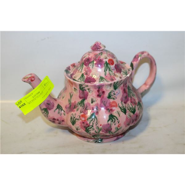 BLUE SKY PINK TEA POT