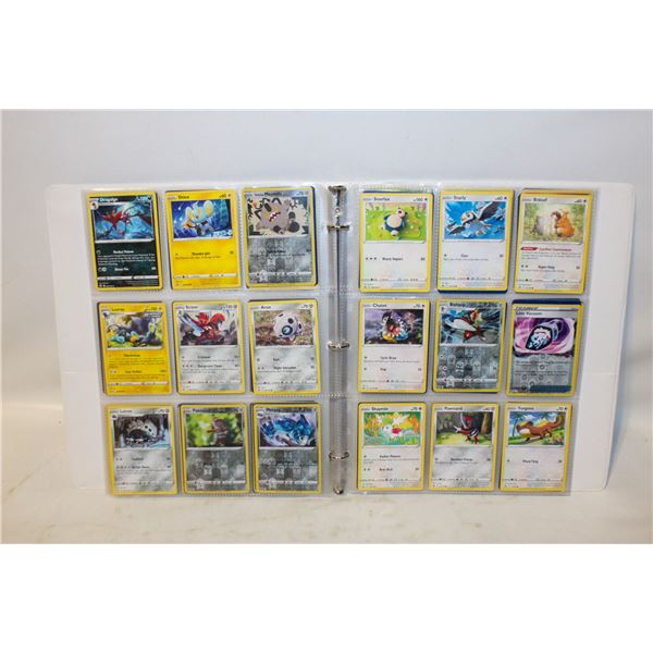 BINDER WITH 100 POKEMON CARDS