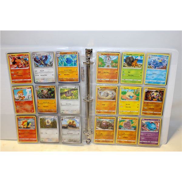 BINDER POKEMON COLLECTOR CARDS