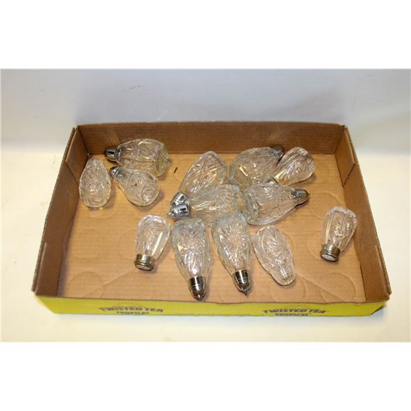 LOT OF VINTAGE STARBURST PATTERN SALT & PEPPER