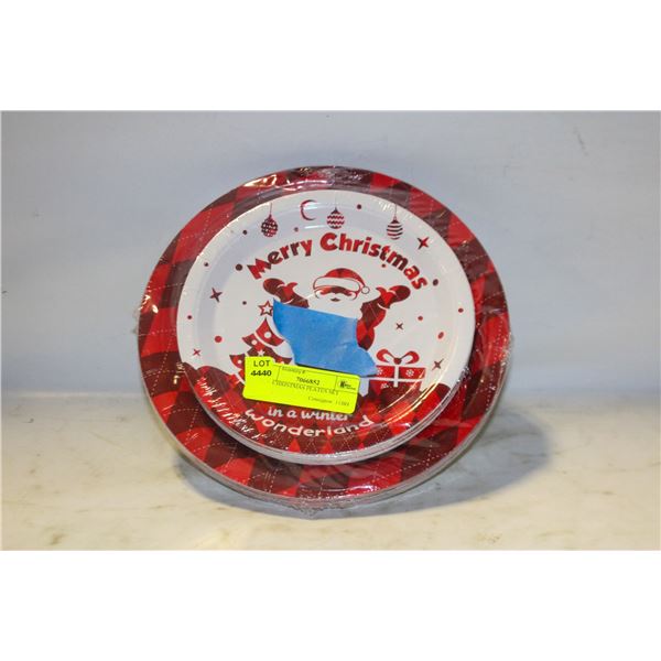 NEW CHRISTMAS PLATES SET