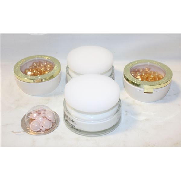 NEW BAG OF ELIZABETH ARDEN EYE CAPS & MOISTURE CRE