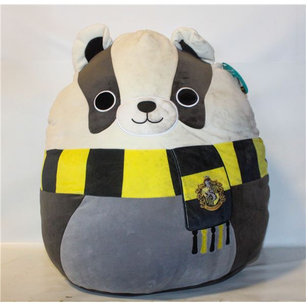 SQUISHMALLOWS HARRY POTTER HUFFLEPUFF BADGER