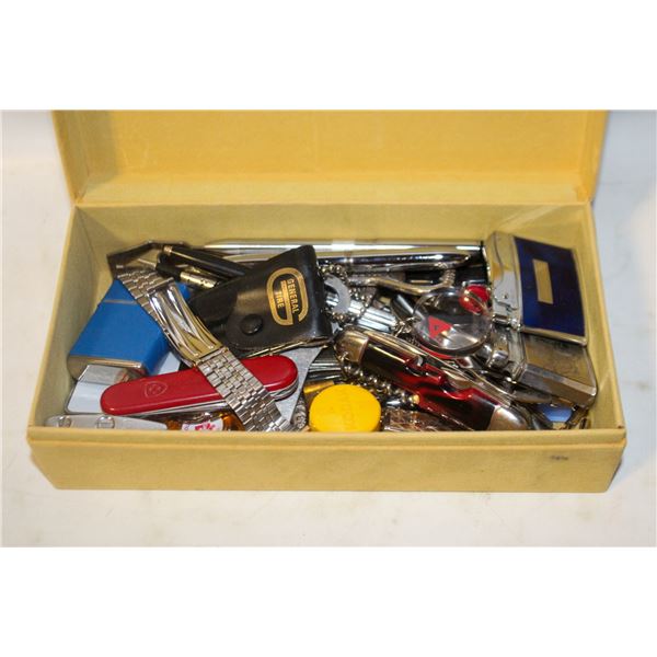 ESTATE VINTAGE KNIVES/LIGHTERS/PENS/MISC