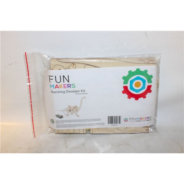 MARCHING DINOSAURS KIT(MOTOR,TOOLS,REMOTE CONTROL)
