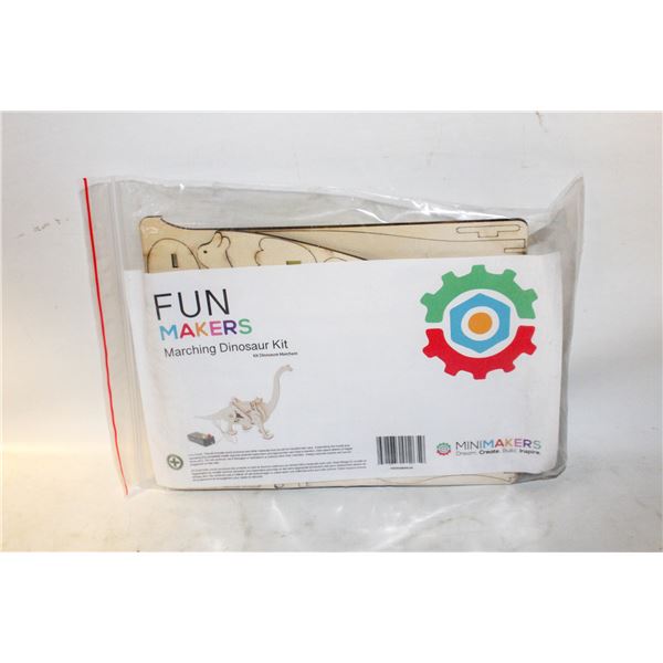 MARCHING DINOSAURS KIT(MOTOR,TOOLS,REMOTE CONTROL)