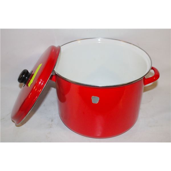VINTAGE LARGE ENAMELWARE STOCK POT W/LID
