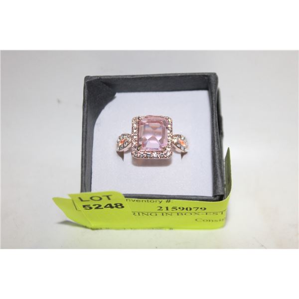 ESTATE RING IN BOX-ESTATE