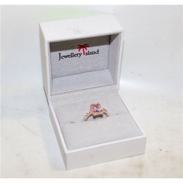 ESTATE RING IN BOX-ESTATE