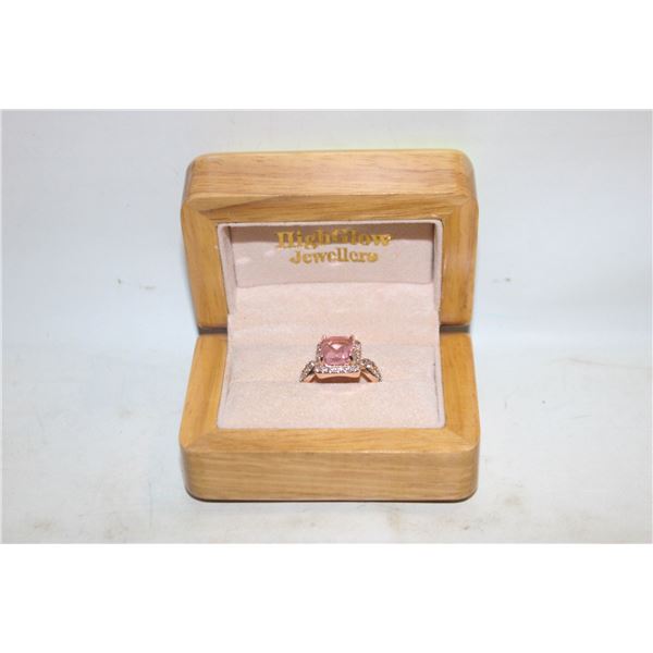 ESTATE RING IN BOX-ESTATE
