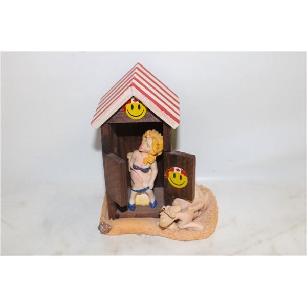 NOVELTY RISQUE FIGURINE