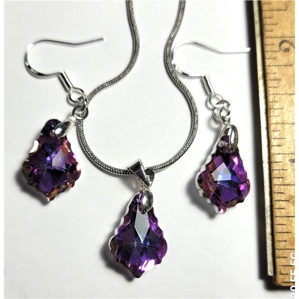 29)  BAROQUE CUT IRRIDESCENT PINK TO PURPLE