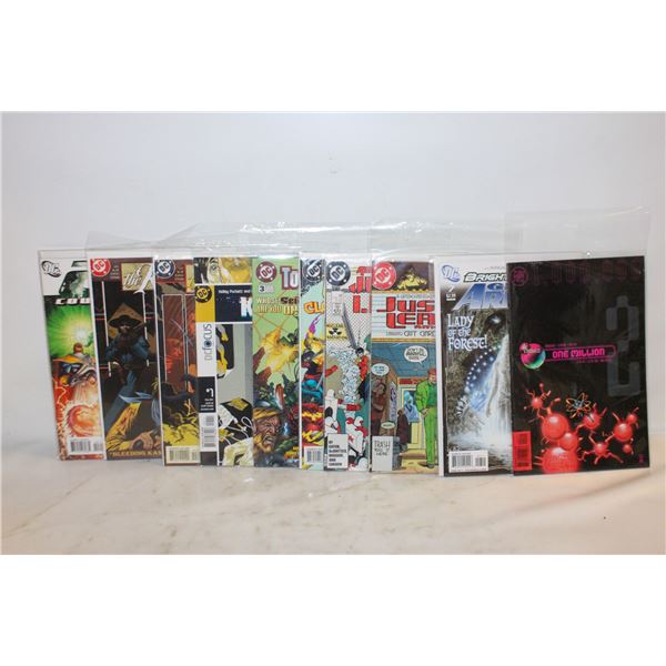 LOT OF 12 DC COMIC BOOKS