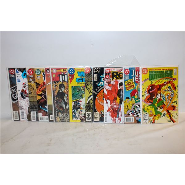 LOT OF 12 DC COMIC BOOKS