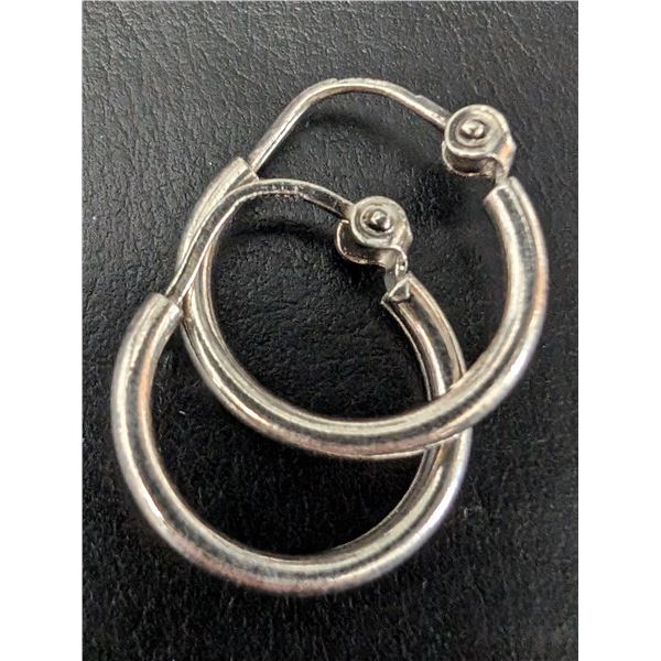 SILVER HOOP EARRING