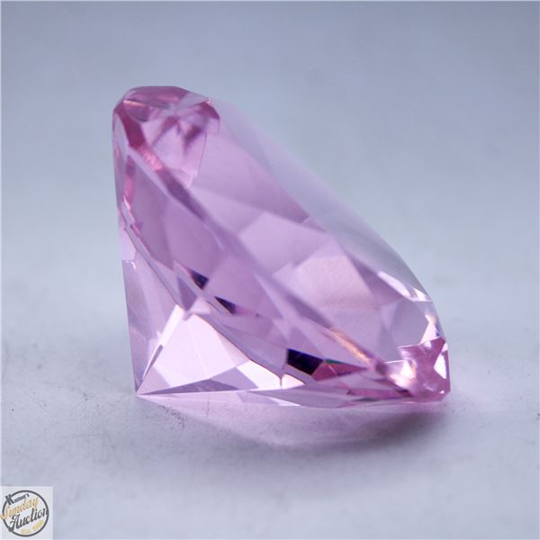 DIAMOND SHAPED PINK PAPERWEIGHT