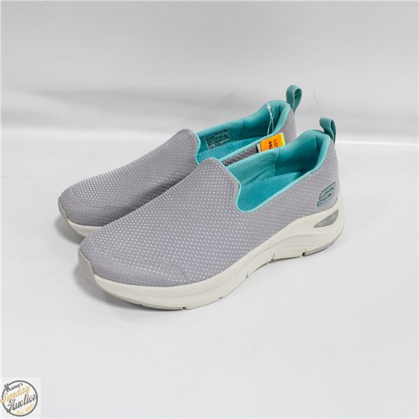 NEW SKETCHERS LDS ARCH SIZE 7