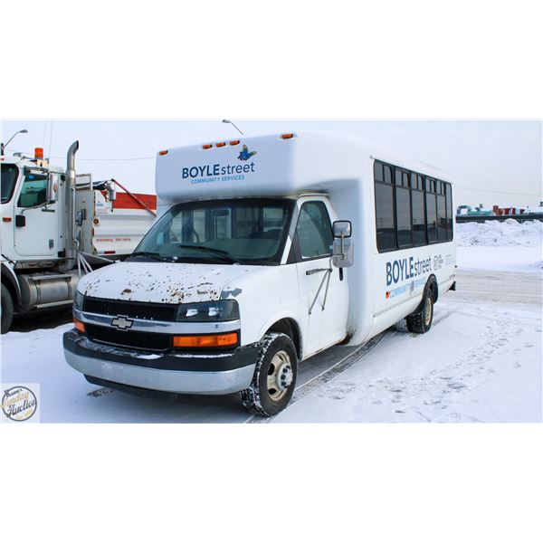 2006 CHEVROLET CUTAWAY VAN