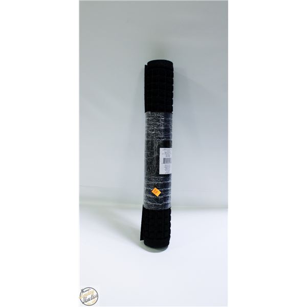 NEW 35" X 23" GORILLA GRIP MAT