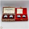 Image 1 : 2 VINTAGE SILVERTONE BOADING BALLS IN BOX
