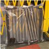 Image 1 : NEW BLACK BABY GATE 38-19" - 32.13"