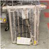 Image 1 : NEW BABY GATE 29-42" WIDE 30" TALL