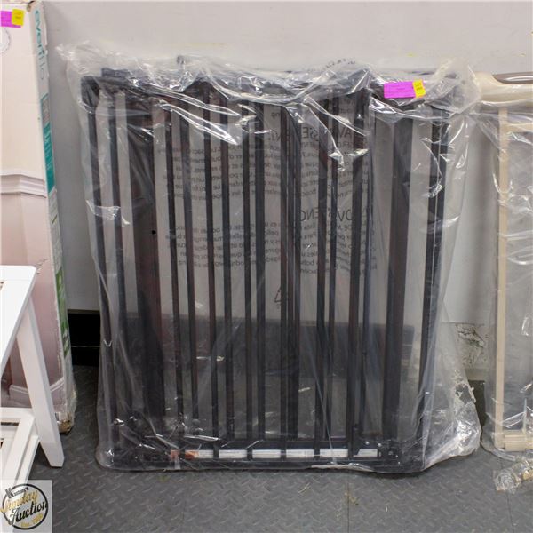 NEW BLACK METAL BABY GATE 24.80-27.95"