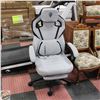 Image 1 : DOWINX GAMING CHAIR WITH MASSAGE FEATURE