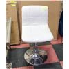 Image 1 : WHITE BARSTOOL