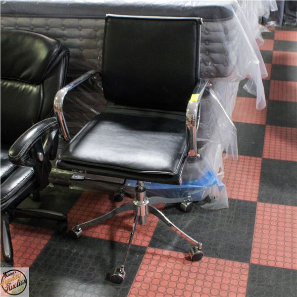 LEATHER HYDRAULIC LIFT OFFICE CHAIR