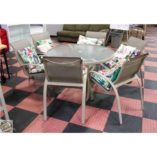 PATIO TABLE 6 CHAIRS TABLE 40" DIAM X 29" HIGH