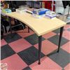 Image 1 : TAN OFFICE DESK, SECTION 1 H29XW70XD22