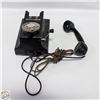 Image 1 : ANTIQUE TELEPHONE