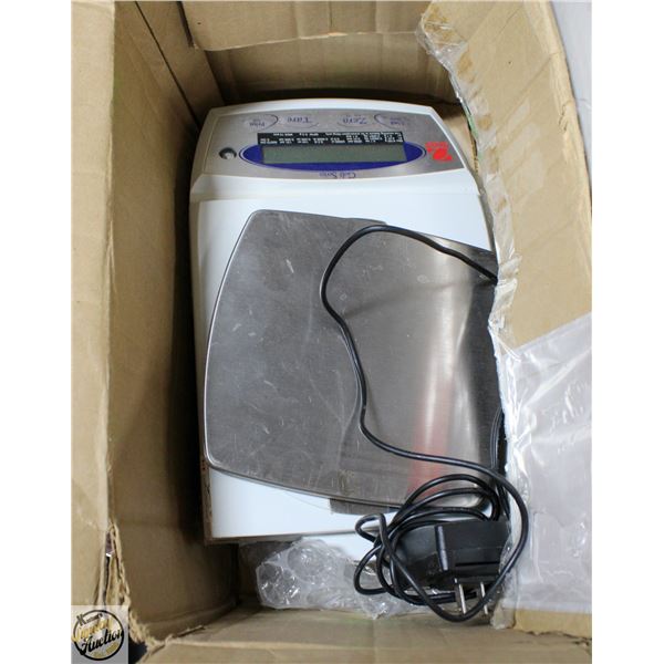 OHAUS GOLD SERIES SCALE