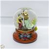 Image 1 : GOLFING SNOWGLOBE MUSCIAL