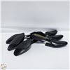 Image 1 : 6 ACRYLIC SHOE TREES