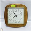 Image 1 : HOWARD MILLER WOOD WALL CLOCK MADE IN USA