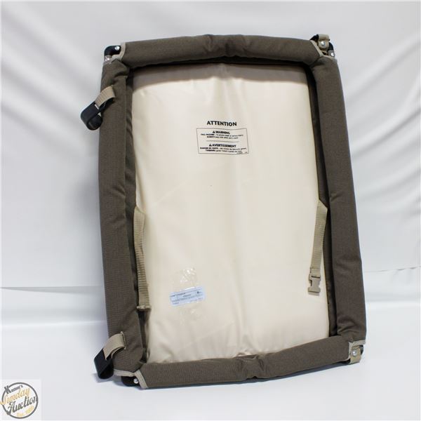 FOLDING TRAVEL DIAPER CHANGE TABLE