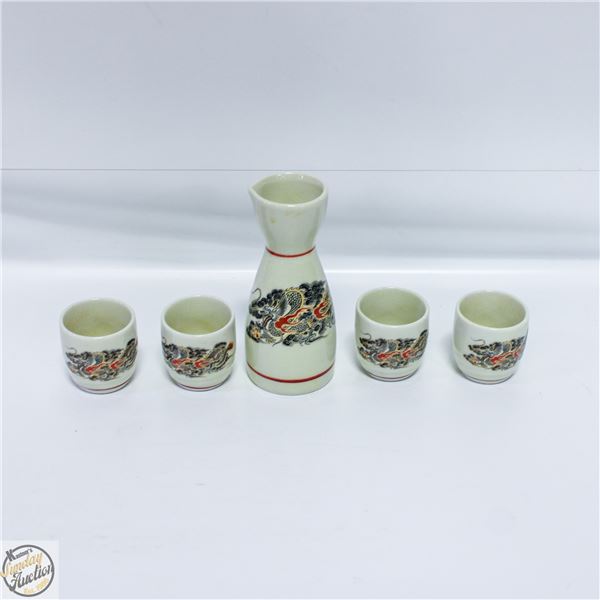 VINTAGE JAPAN SAKE SET WITH SHOT GLASSES