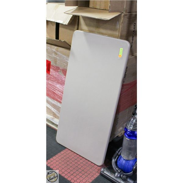 FOLDING TABLE STAPLES BRAND W47XD24