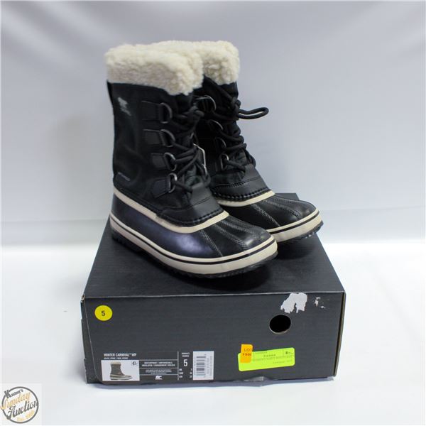 NEW WOMEN'S SOREL BOOTS SIZE 5