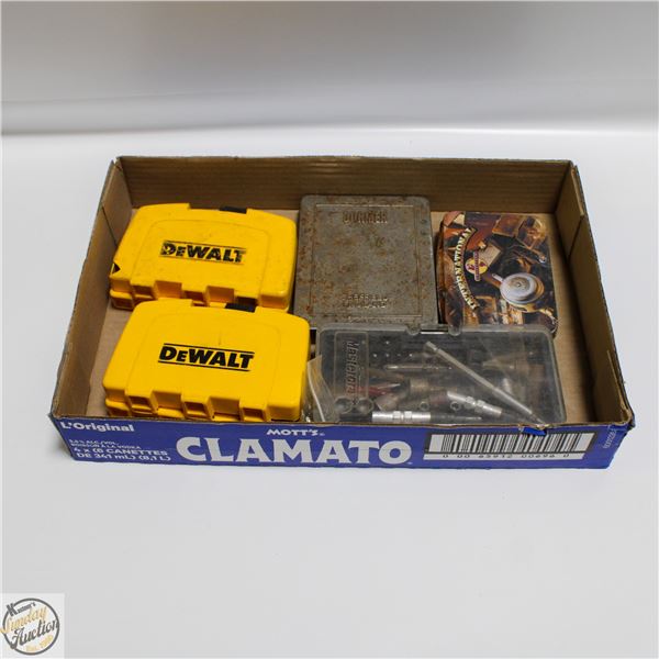 PUNCH SET WITH ASSORTMENT OF BITS